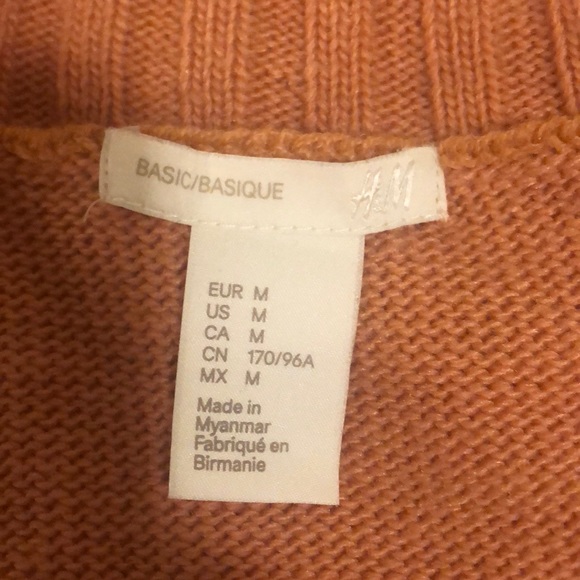 cozy H&M sweater - Picture 2 of 2
